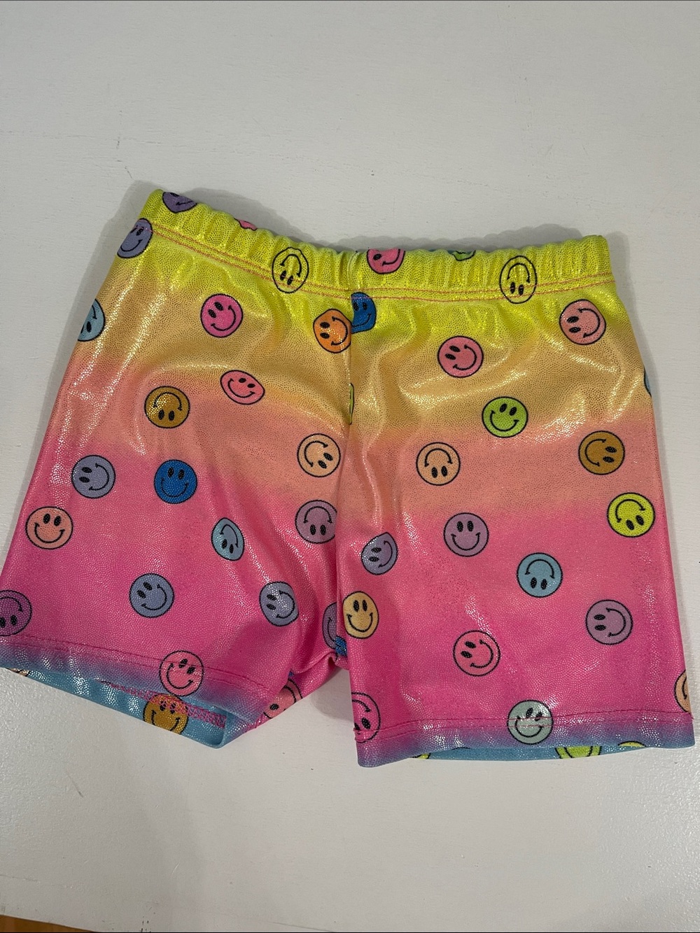 Girls' Gradient Smiley Swim Shorts - Pink Yellow